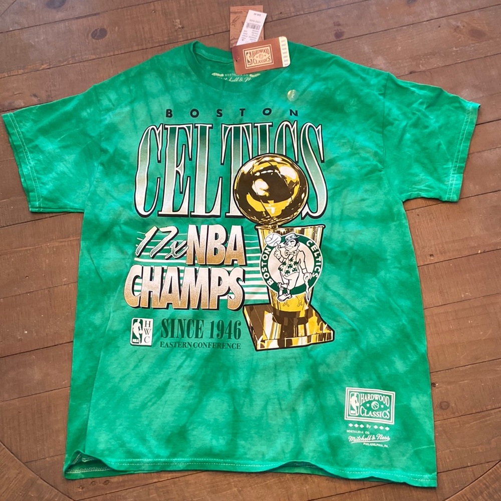 NWT Mitchell and Ness Celtics T shirt
